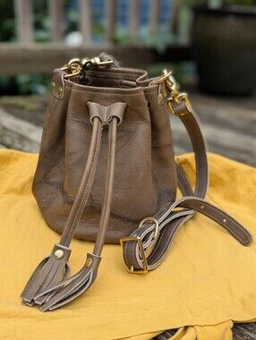 KMM&Co mini Olive Crunch bucket BNNU w/matching 2-ply strap